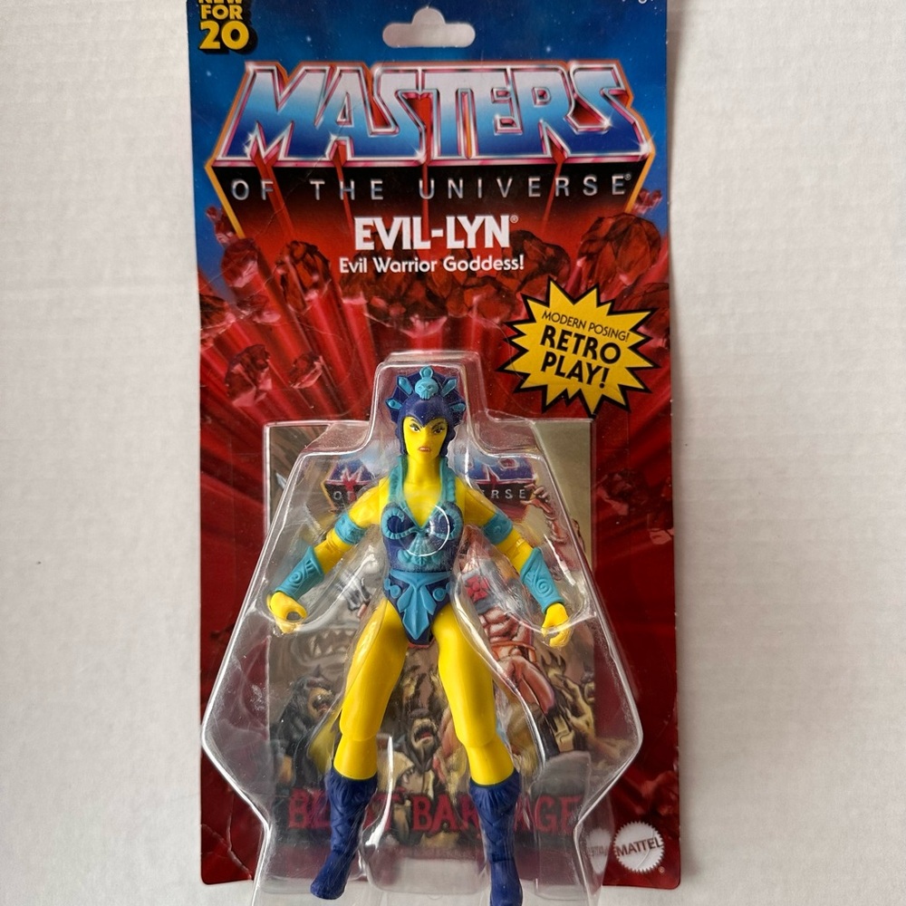 Masters of The Universe Retro Play Origins Evil-Lyn Action Figure Mattel.